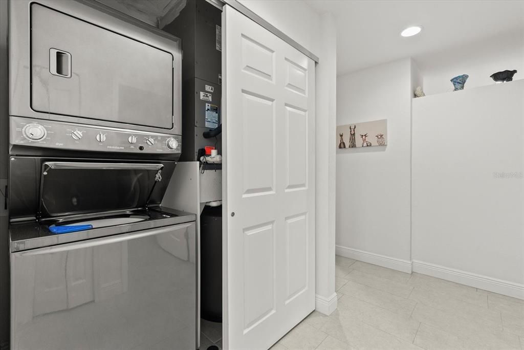 En Venta: $259,900 (2 camas, 2 baños, 1168 Pies cuadrados)