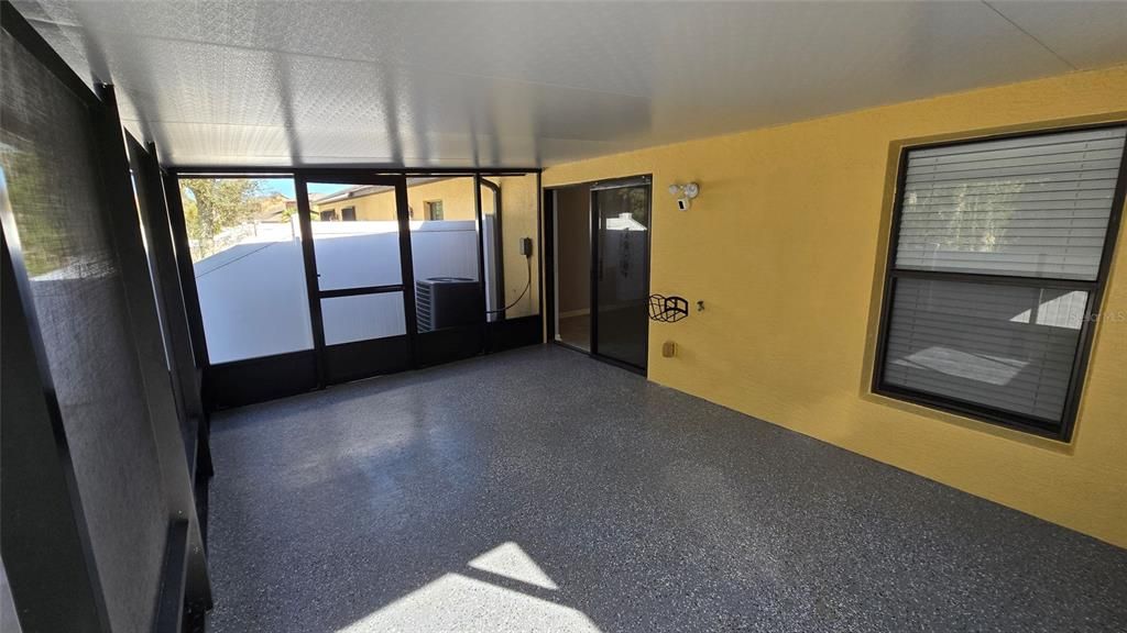 For Sale: $289,000 (2 beds, 2 baths, 1080 Square Feet)