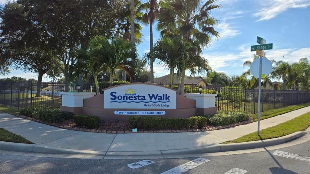 For Sale: $289,000 (2 beds, 2 baths, 1080 Square Feet)