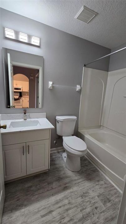 For Sale: $289,000 (2 beds, 2 baths, 1080 Square Feet)