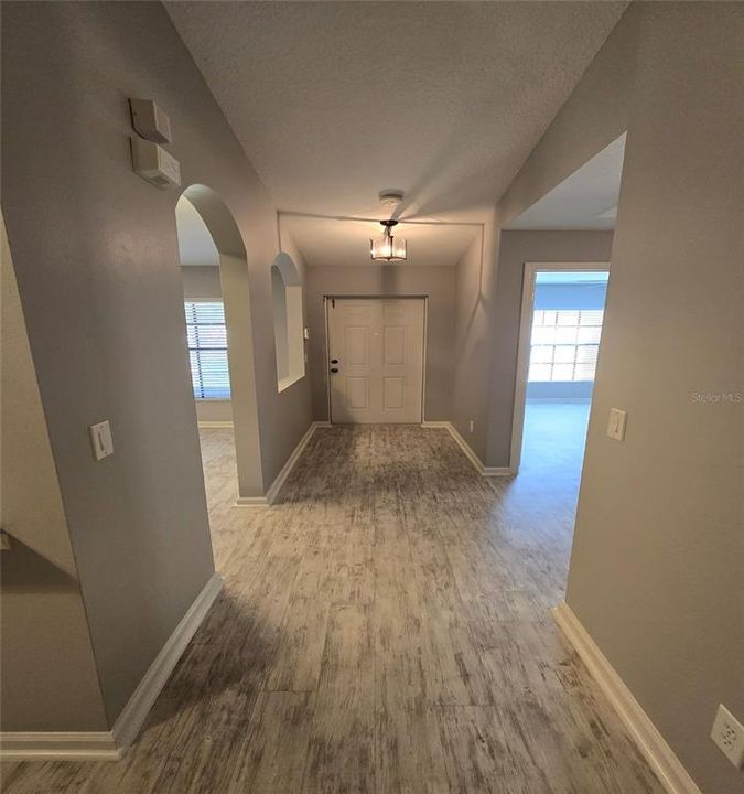 For Sale: $289,000 (2 beds, 2 baths, 1080 Square Feet)