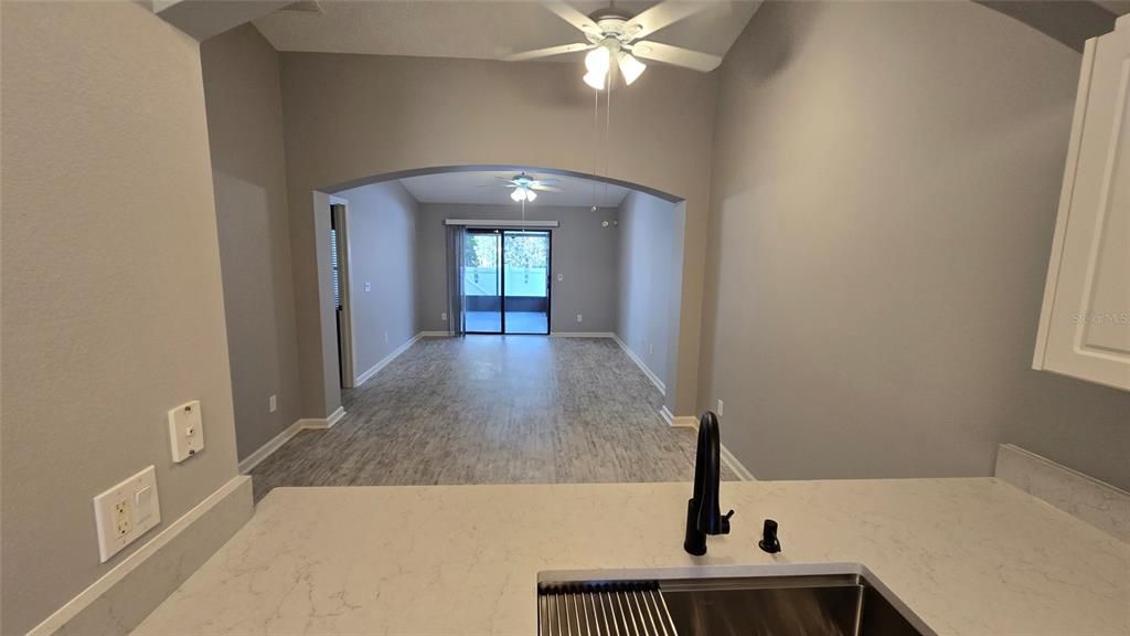 For Sale: $289,000 (2 beds, 2 baths, 1080 Square Feet)