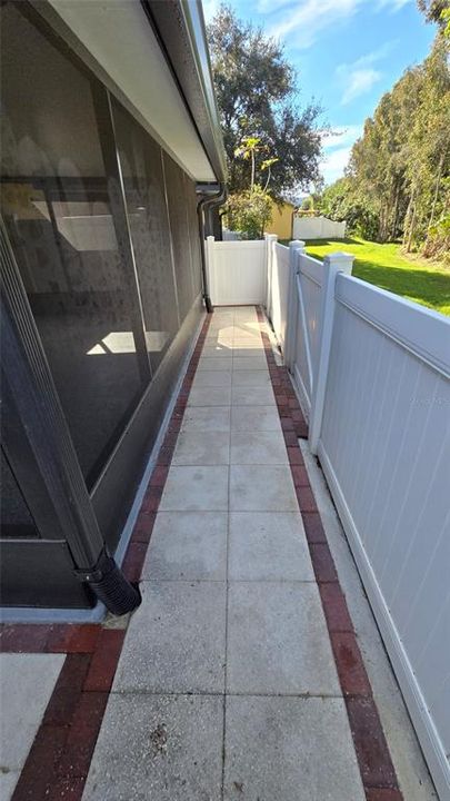 For Sale: $289,000 (2 beds, 2 baths, 1080 Square Feet)