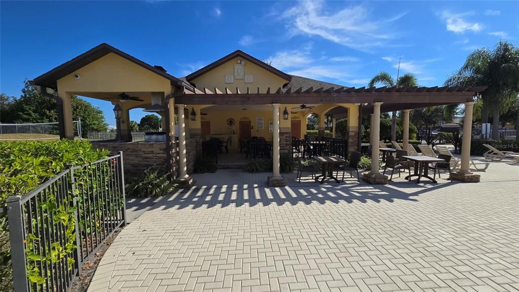 For Sale: $289,000 (2 beds, 2 baths, 1080 Square Feet)