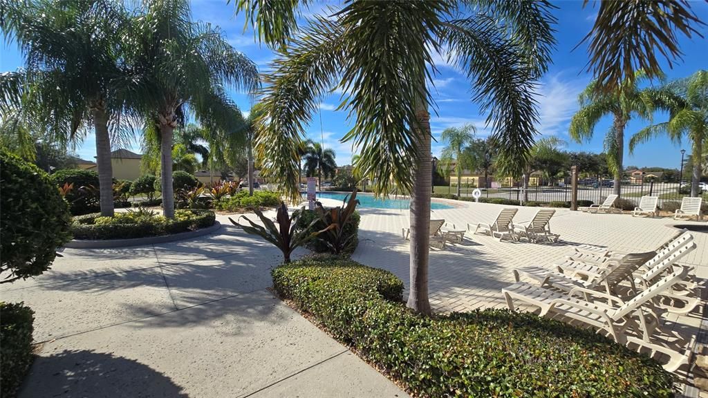 For Sale: $289,000 (2 beds, 2 baths, 1080 Square Feet)