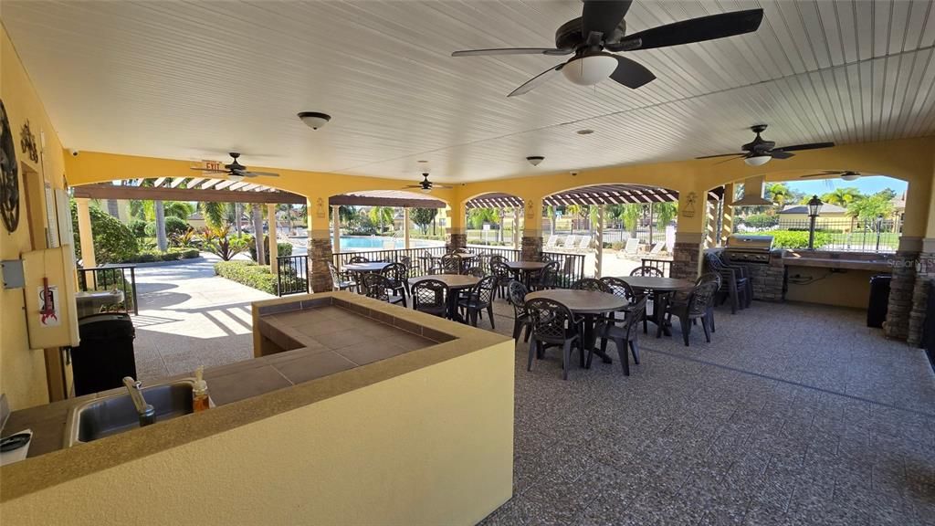 For Sale: $289,000 (2 beds, 2 baths, 1080 Square Feet)