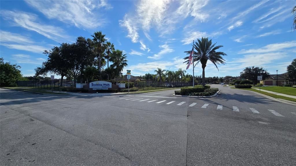 For Sale: $289,000 (2 beds, 2 baths, 1080 Square Feet)