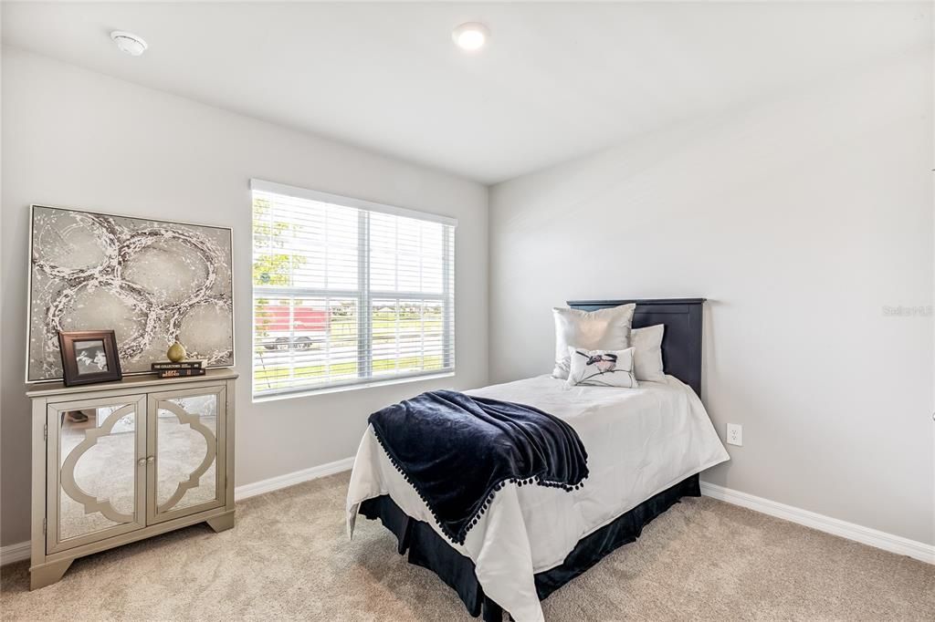 For Sale: $319,990 (3 beds, 2 baths, 1672 Square Feet)