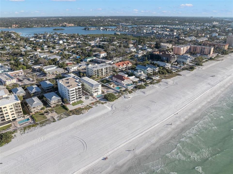 For Sale: $5,950,000 (0.31 acres)