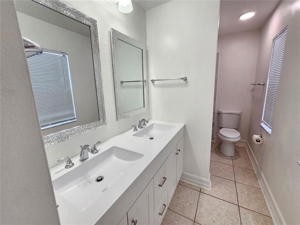 For Rent: $2,400 (3 beds, 2 baths, 1351 Square Feet)