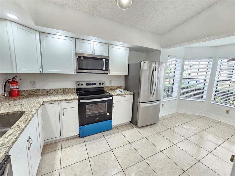 For Rent: $2,400 (3 beds, 2 baths, 1351 Square Feet)