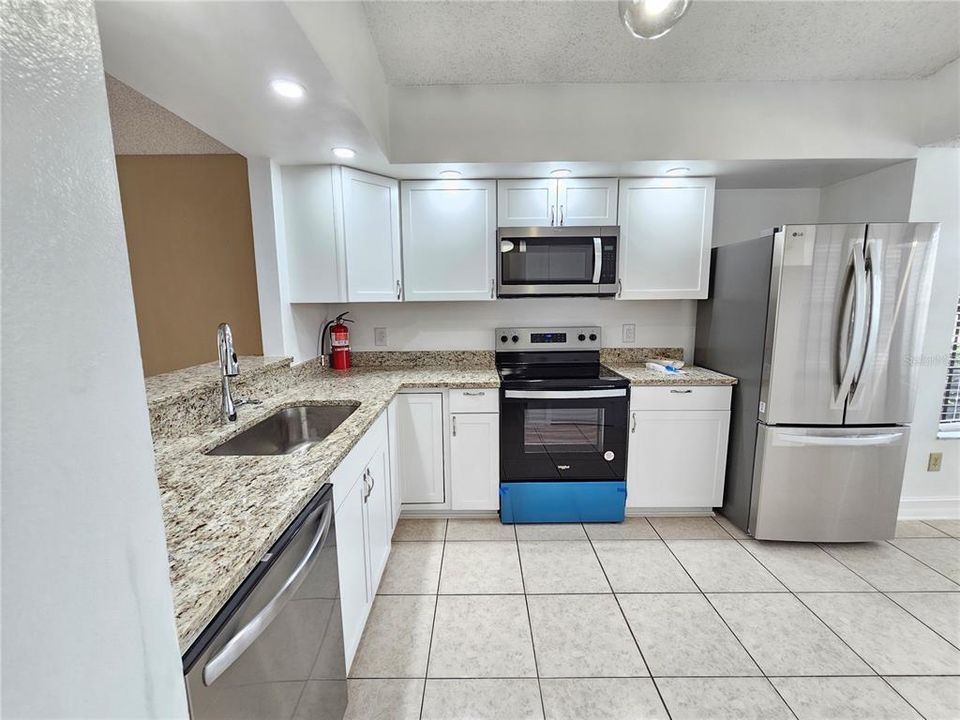 For Rent: $2,400 (3 beds, 2 baths, 1351 Square Feet)