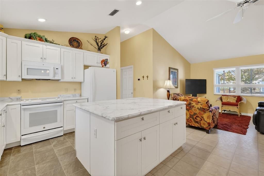 待售: $349,000 (3 贝兹, 2 浴室, 1527 平方英尺)