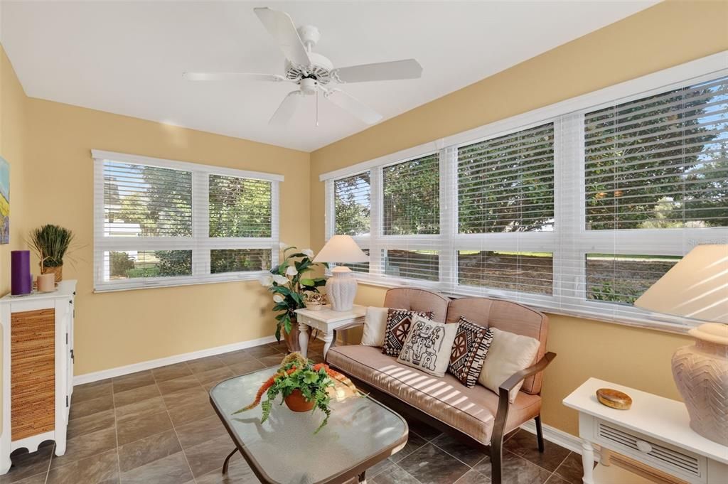 待售: $349,000 (3 贝兹, 2 浴室, 1527 平方英尺)