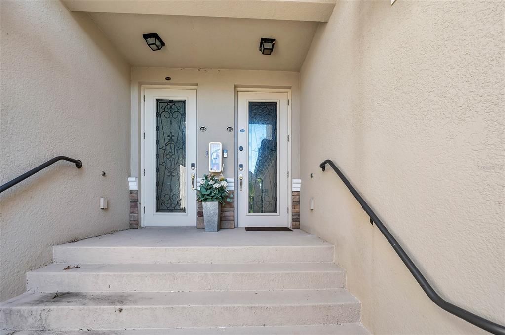 For Rent: $4,500 (3 beds, 2 baths, 2108 Square Feet)