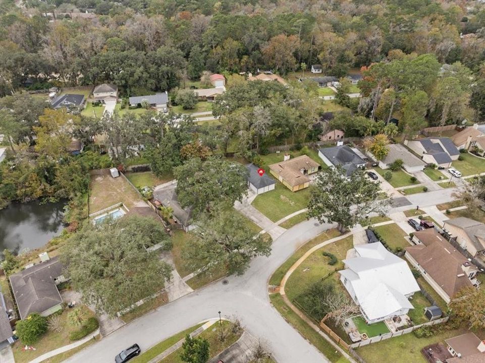 For Sale: $350,000 (3 beds, 2 baths, 1194 Square Feet)