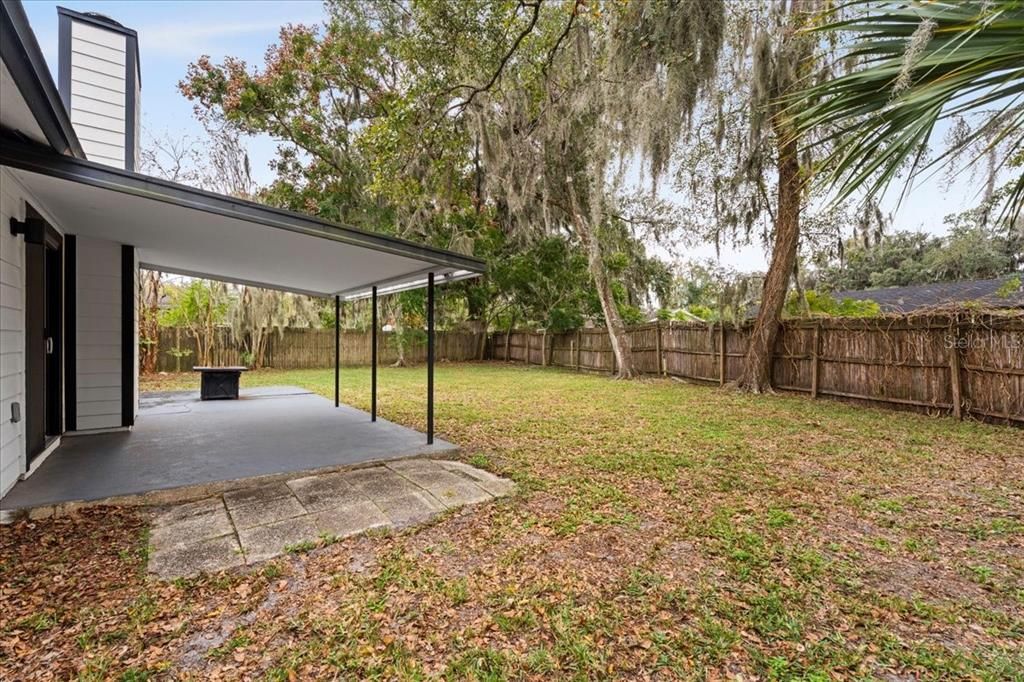 For Sale: $350,000 (3 beds, 2 baths, 1194 Square Feet)