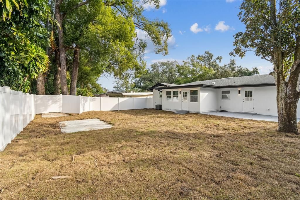 待售: $400,000 (4 贝兹, 2 浴室, 1733 平方英尺)