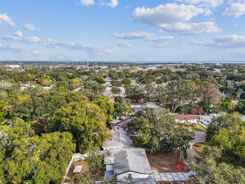 待售: $400,000 (4 贝兹, 2 浴室, 1733 平方英尺)