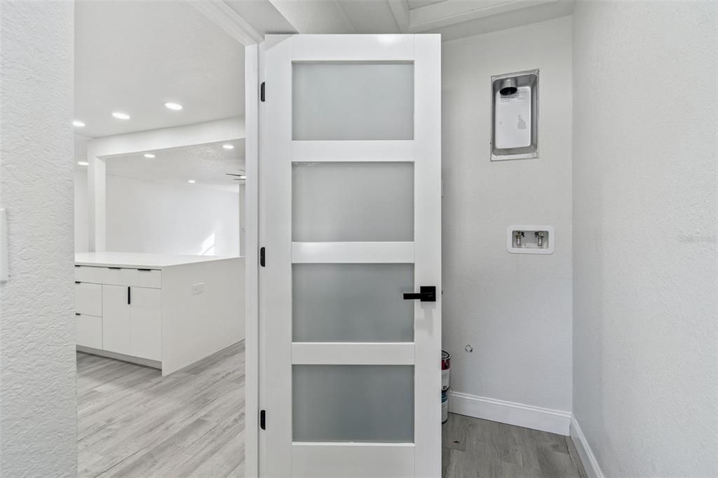 待售: $400,000 (4 贝兹, 2 浴室, 1733 平方英尺)