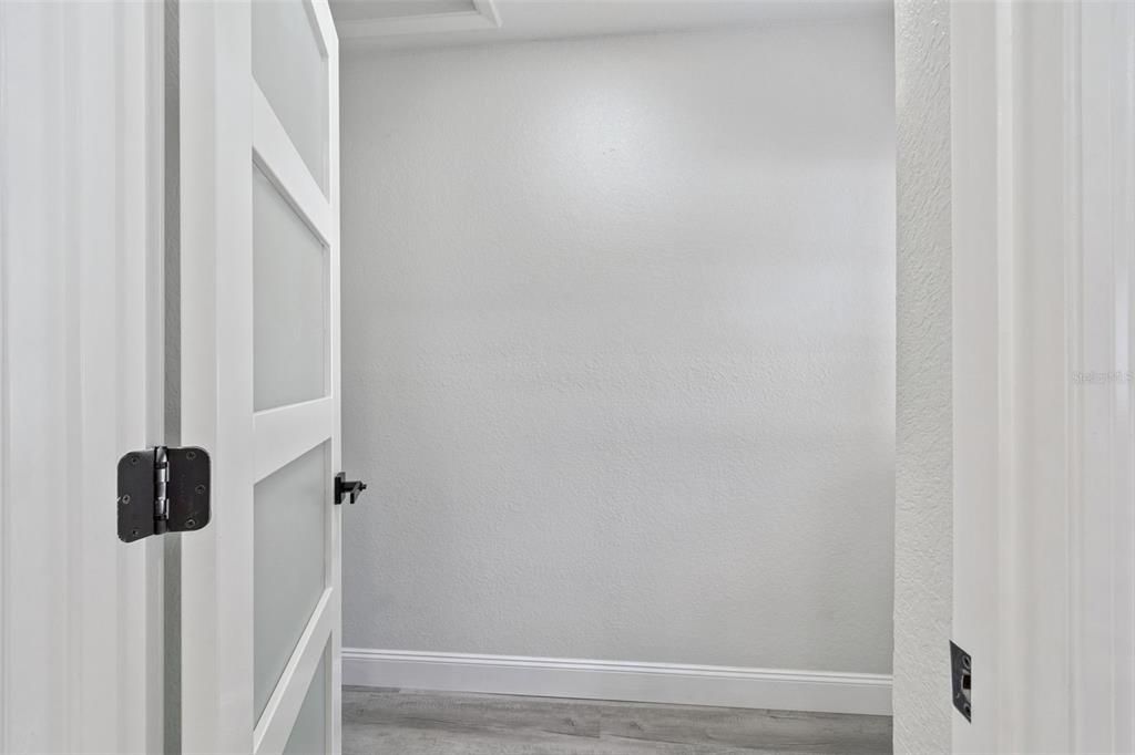 待售: $400,000 (4 贝兹, 2 浴室, 1733 平方英尺)