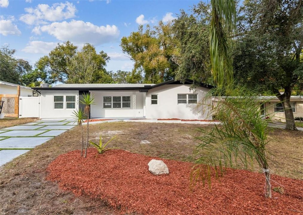 待售: $400,000 (4 贝兹, 2 浴室, 1733 平方英尺)