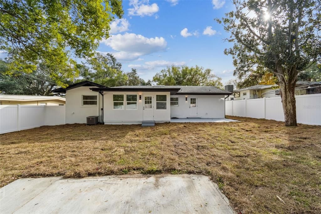 待售: $400,000 (4 贝兹, 2 浴室, 1733 平方英尺)