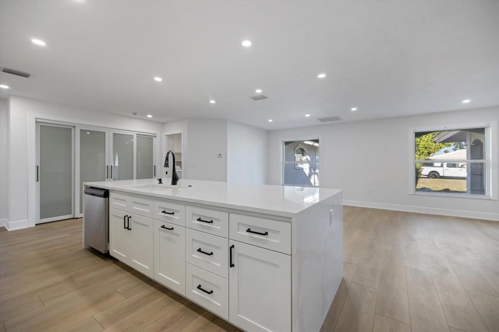 For Rent: $4,100 (4 beds, 3 baths, 2477 Square Feet)