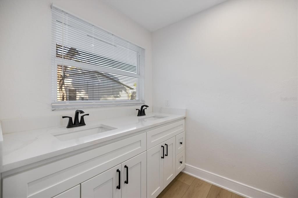 For Rent: $4,100 (4 beds, 3 baths, 2477 Square Feet)