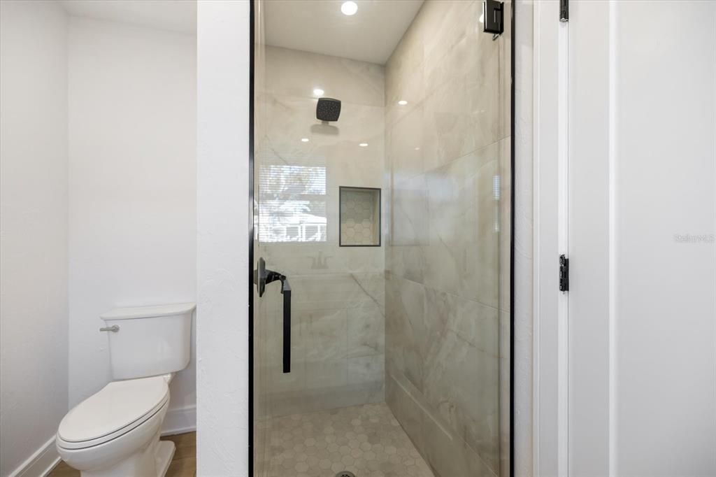 For Rent: $4,100 (4 beds, 3 baths, 2477 Square Feet)