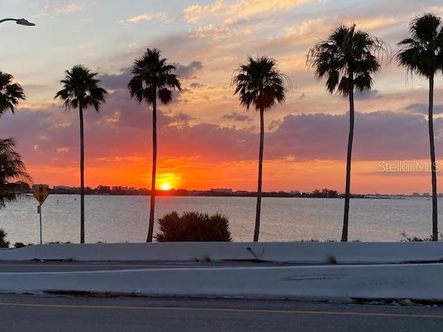 For Rent: $4,100 (4 beds, 3 baths, 2477 Square Feet)