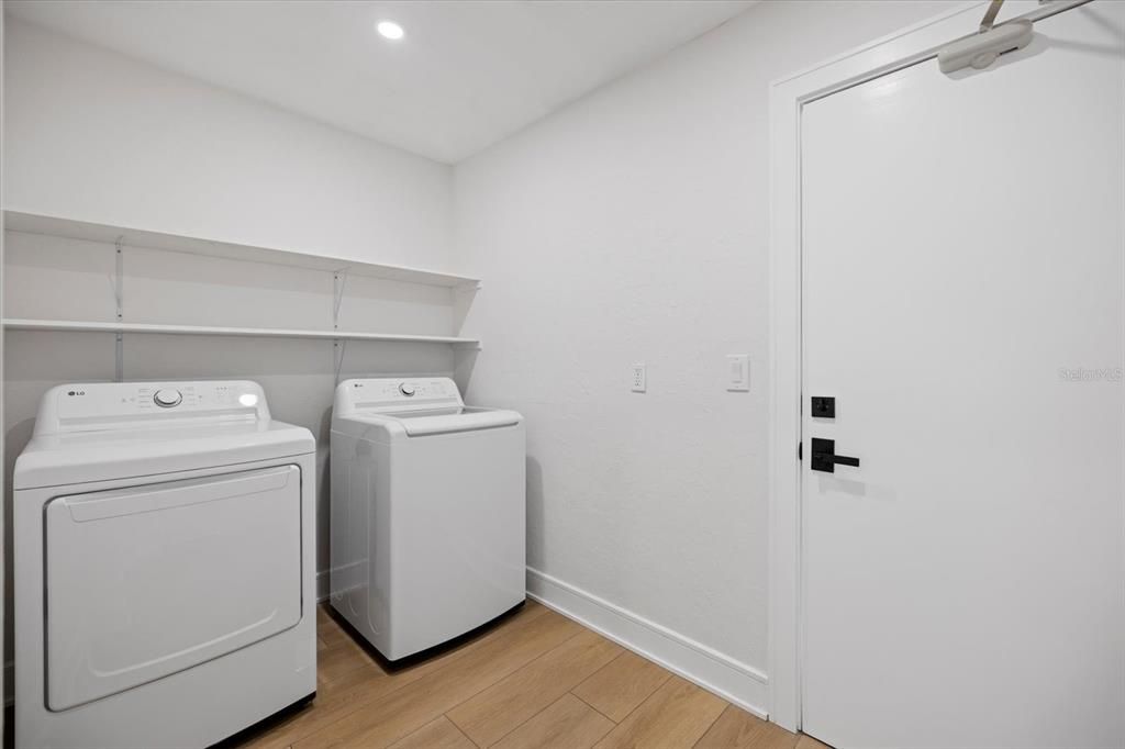 For Rent: $4,100 (4 beds, 3 baths, 2477 Square Feet)