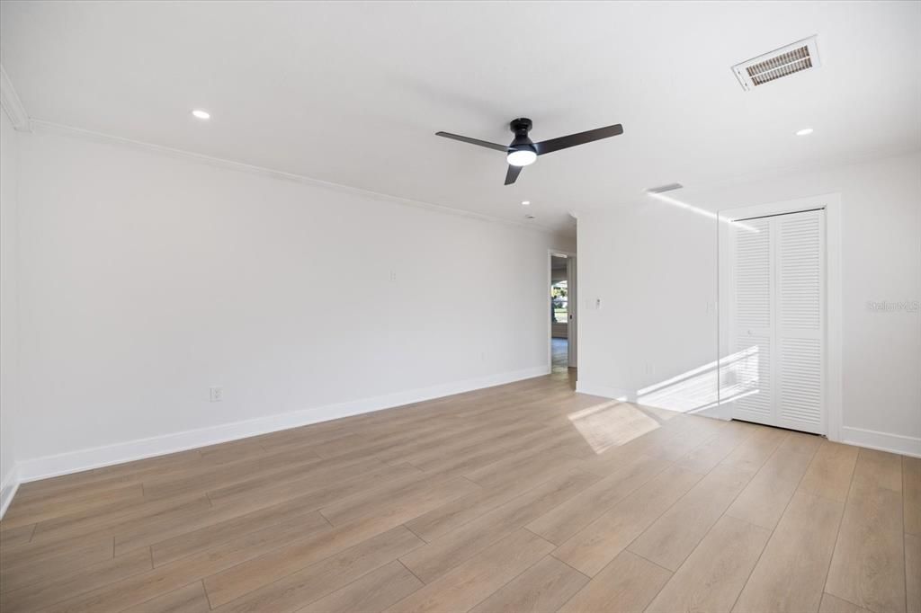 For Rent: $4,100 (4 beds, 3 baths, 2477 Square Feet)