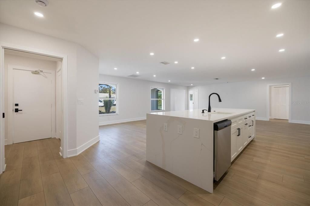 For Rent: $4,100 (4 beds, 3 baths, 2477 Square Feet)