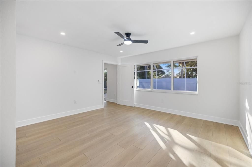 For Rent: $4,100 (4 beds, 3 baths, 2477 Square Feet)