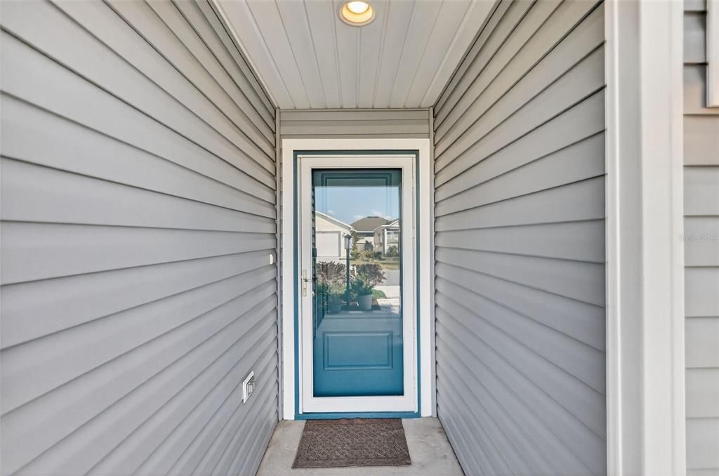 For Sale: $237,500 (2 beds, 2 baths, 979 Square Feet)