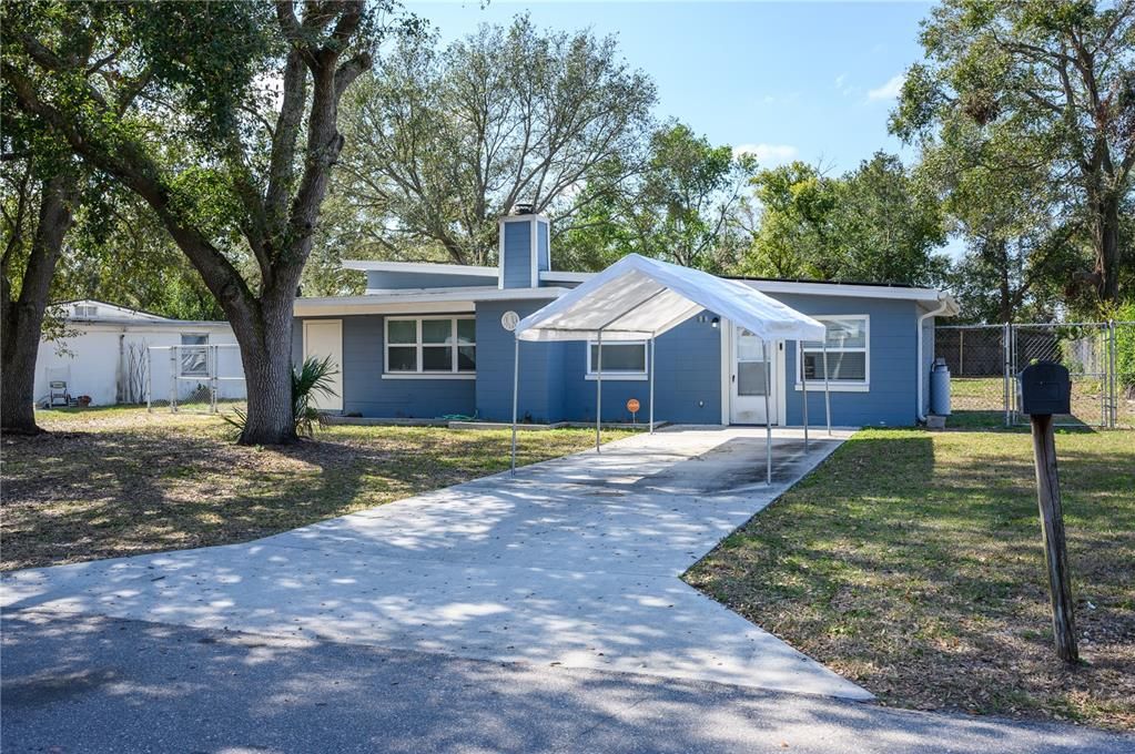 For Sale: $300,000 (3 beds, 1 baths, 1341 Square Feet)