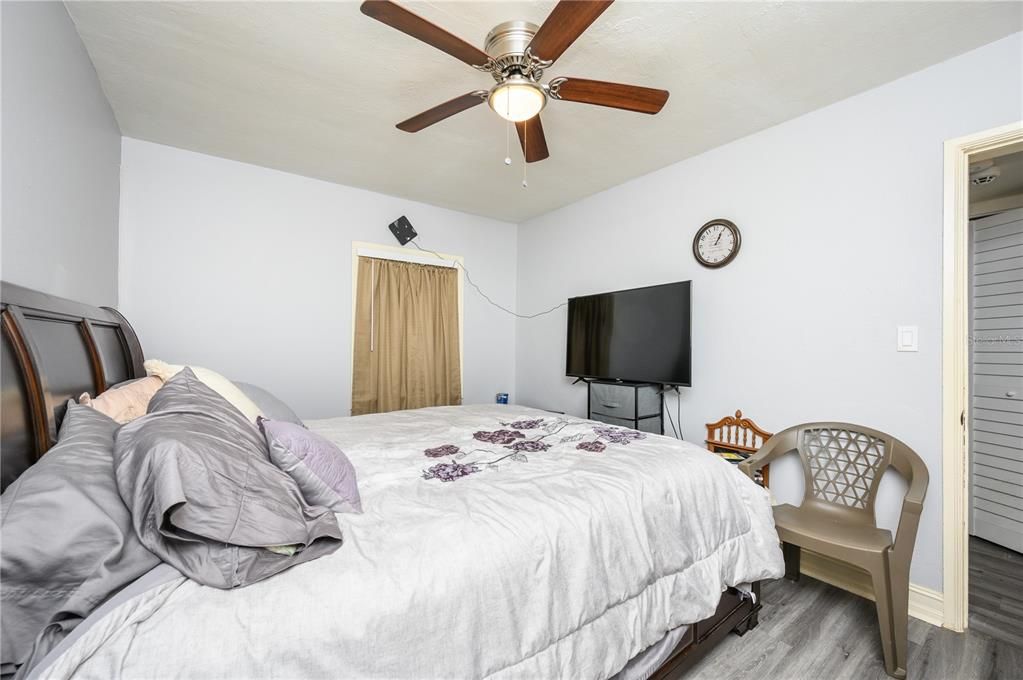 For Sale: $300,000 (3 beds, 1 baths, 1341 Square Feet)