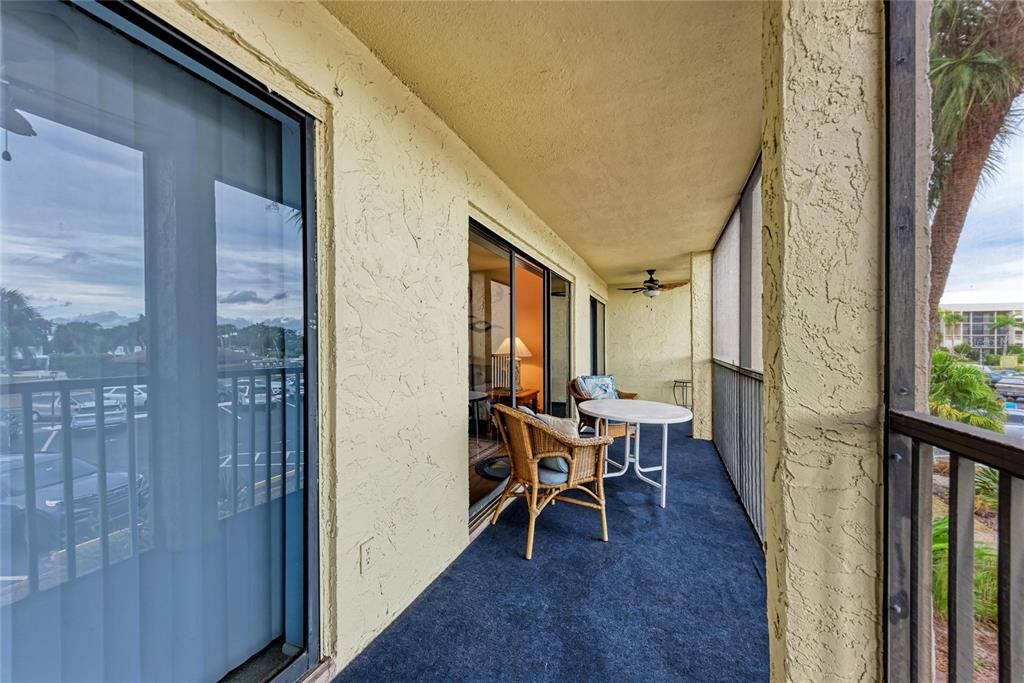 На продажу: $155,000 (2 спален, 2 ванн, 1178 Квадратных фут)