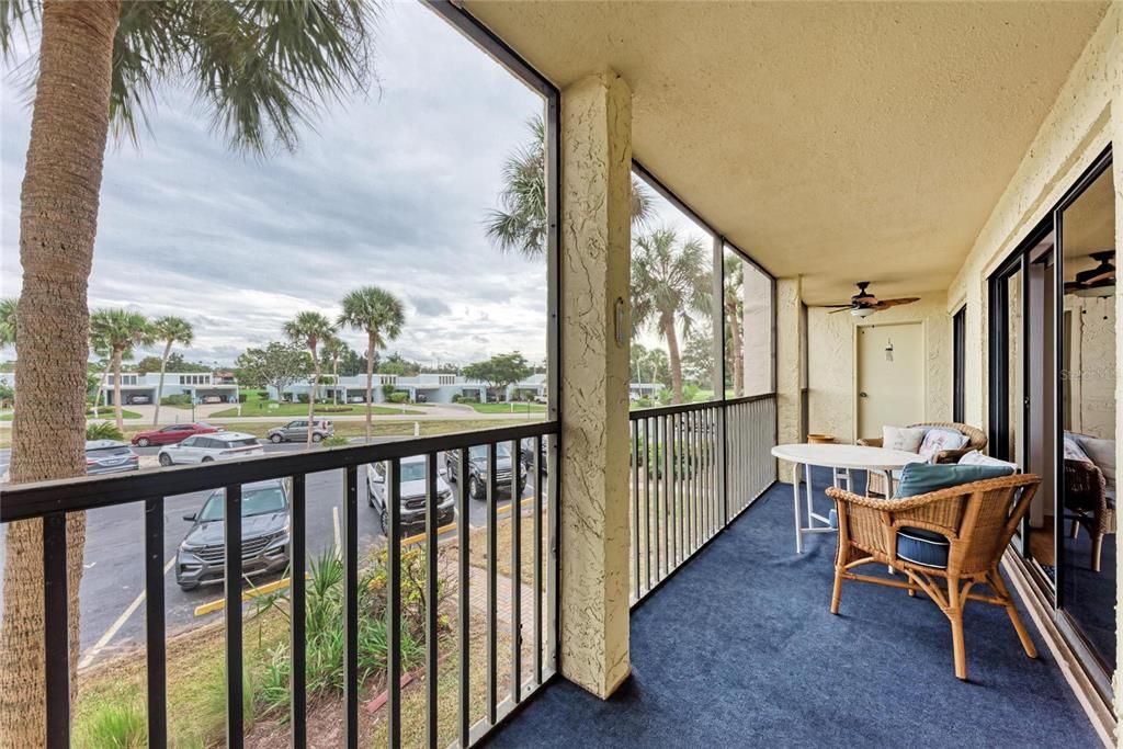 На продажу: $155,000 (2 спален, 2 ванн, 1178 Квадратных фут)