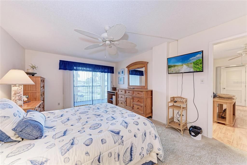 На продажу: $155,000 (2 спален, 2 ванн, 1178 Квадратных фут)