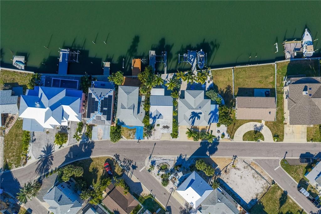 待售: $550,000 (2 贝兹, 1 浴室, 775 平方英尺)