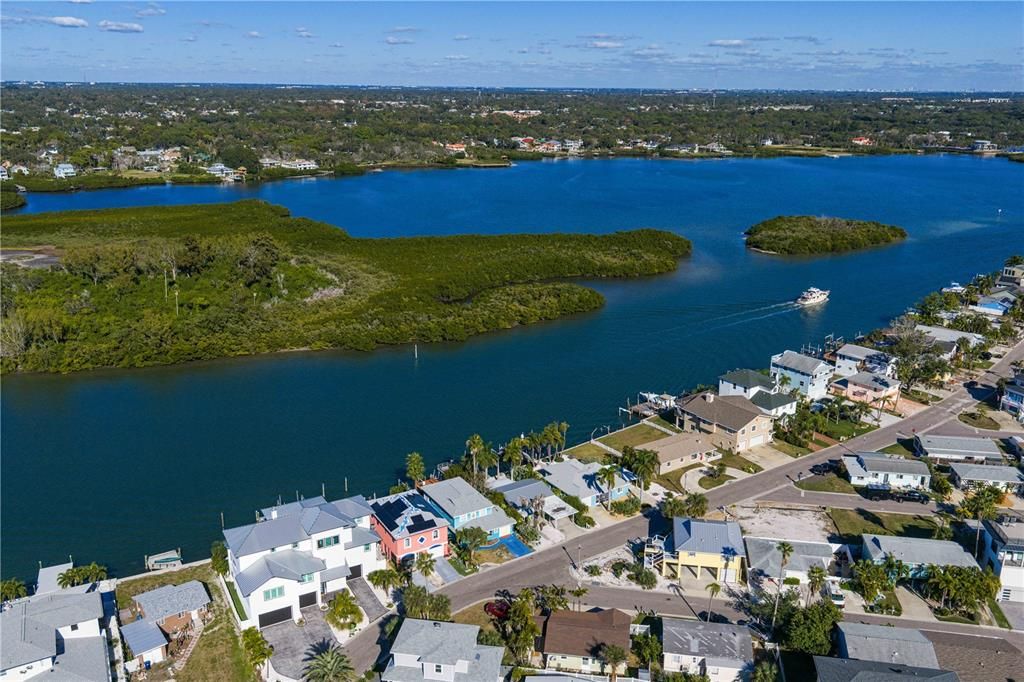 待售: $550,000 (2 贝兹, 1 浴室, 775 平方英尺)