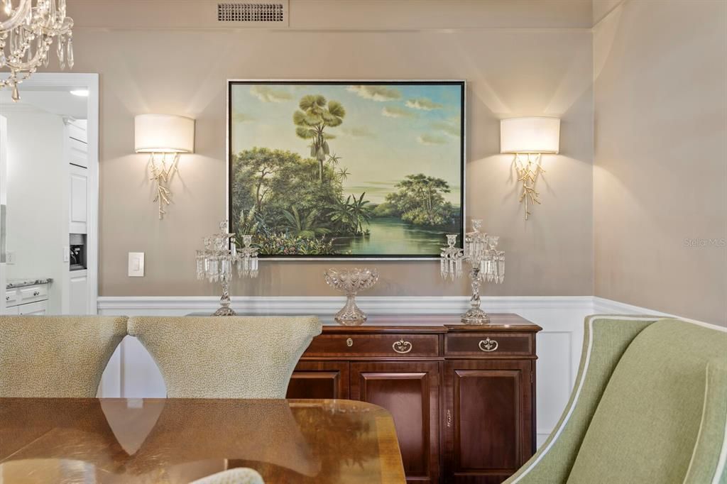 For Sale: $1,100,000 (4 beds, 3 baths, 2870 Square Feet)