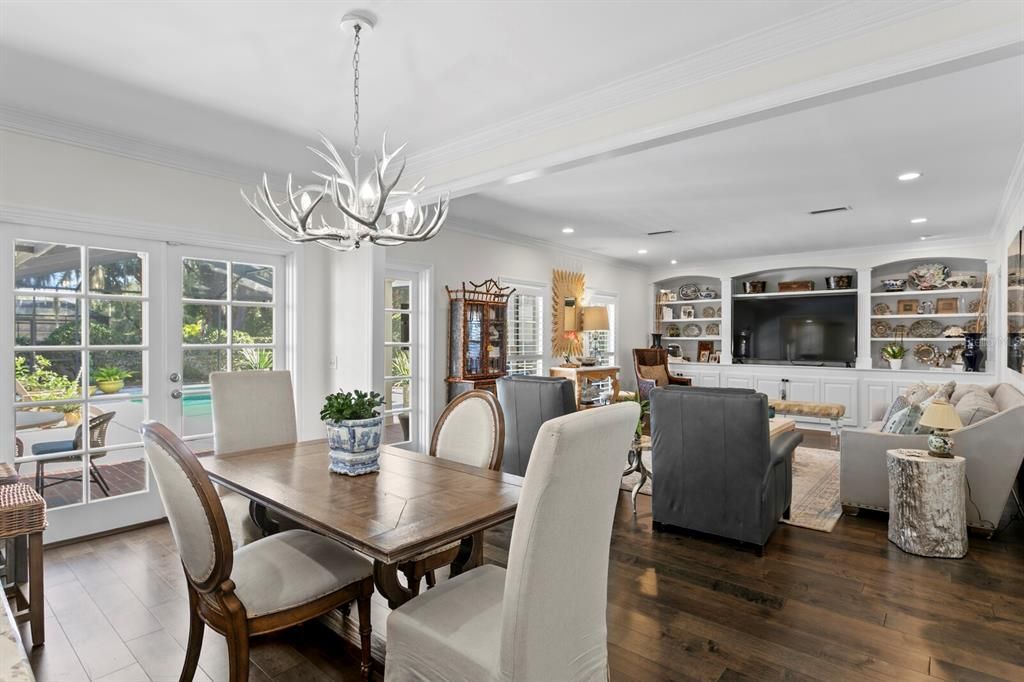 For Sale: $1,100,000 (4 beds, 3 baths, 2870 Square Feet)