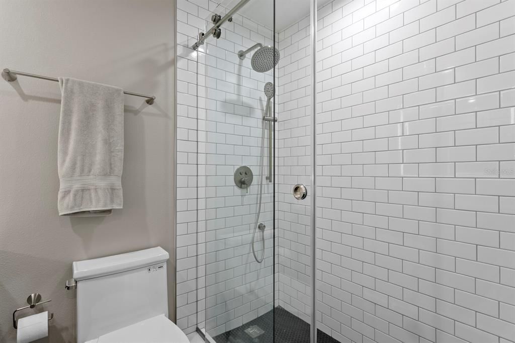 For Sale: $1,100,000 (4 beds, 3 baths, 2870 Square Feet)