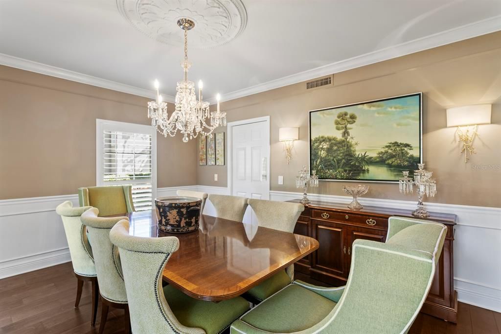 For Sale: $1,100,000 (4 beds, 3 baths, 2870 Square Feet)