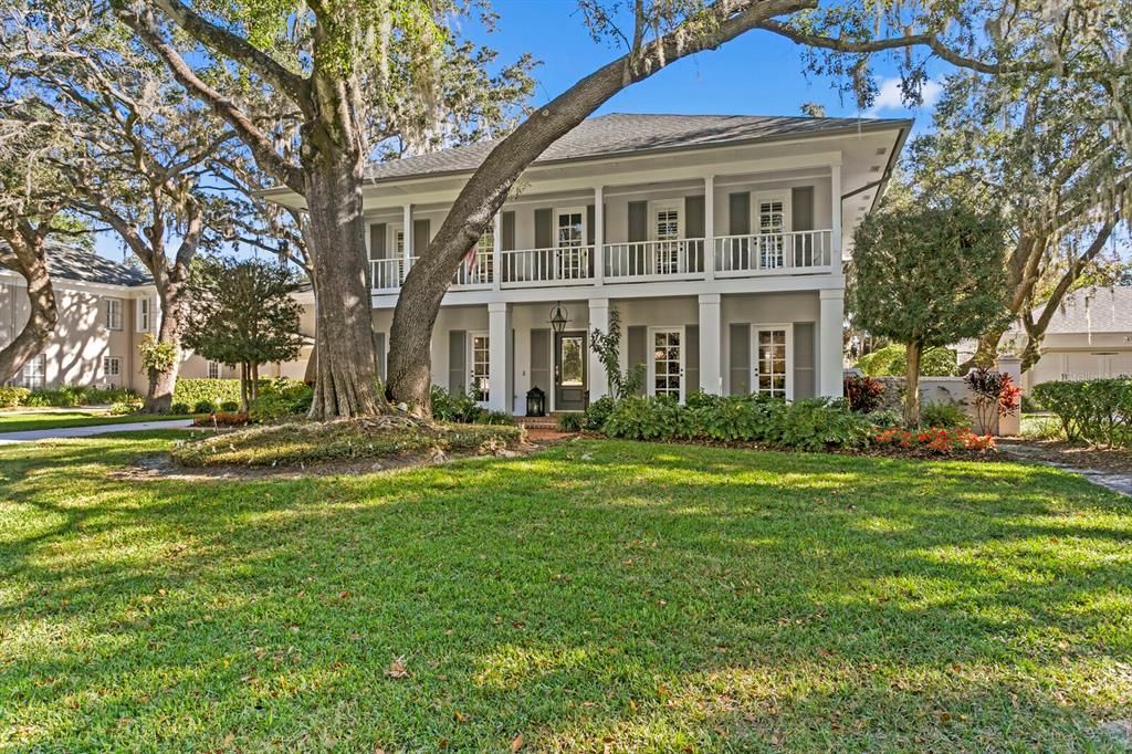 For Sale: $1,100,000 (4 beds, 3 baths, 2870 Square Feet)