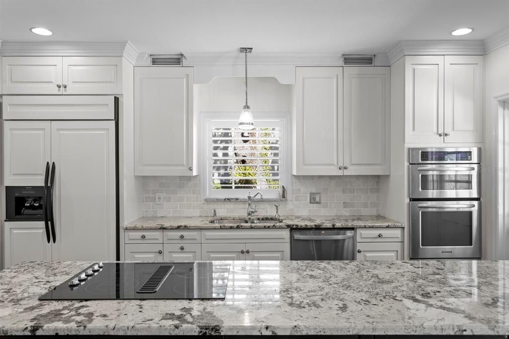 For Sale: $1,100,000 (4 beds, 3 baths, 2870 Square Feet)