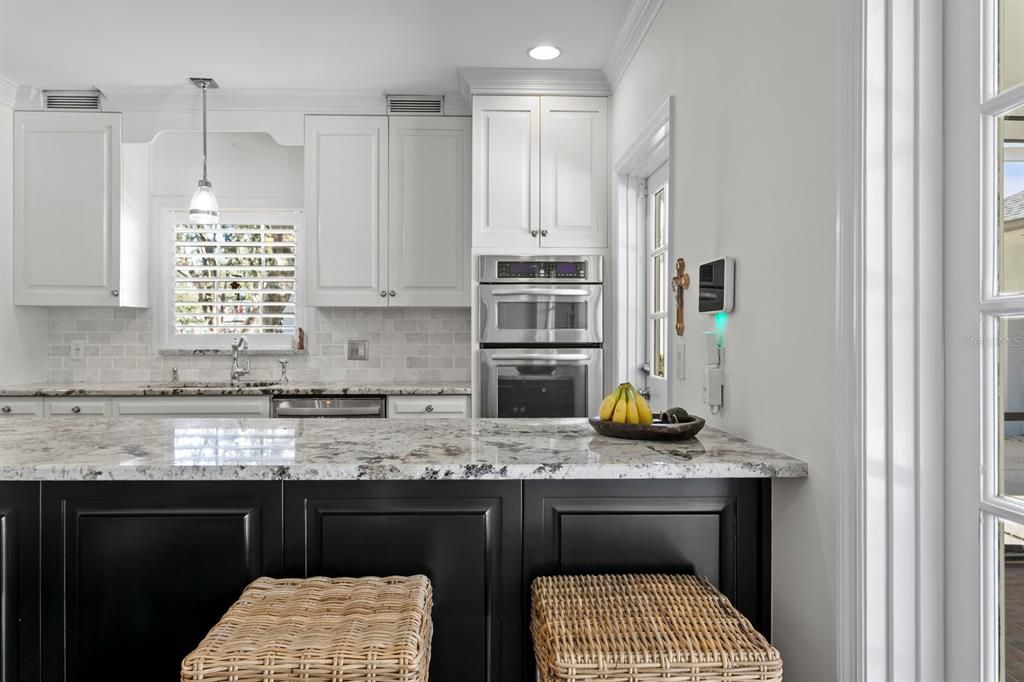 For Sale: $1,100,000 (4 beds, 3 baths, 2870 Square Feet)